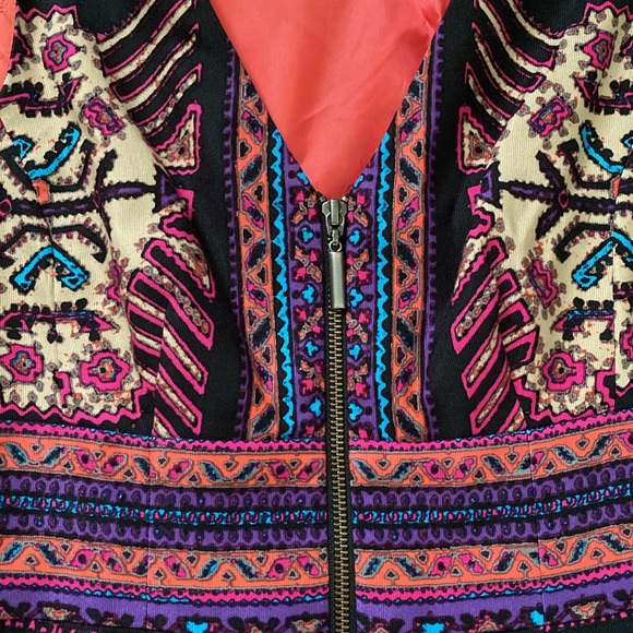 Nanette Lepore Aztec Print Zip Front Dress. Size-4 - Picture 8 of 12